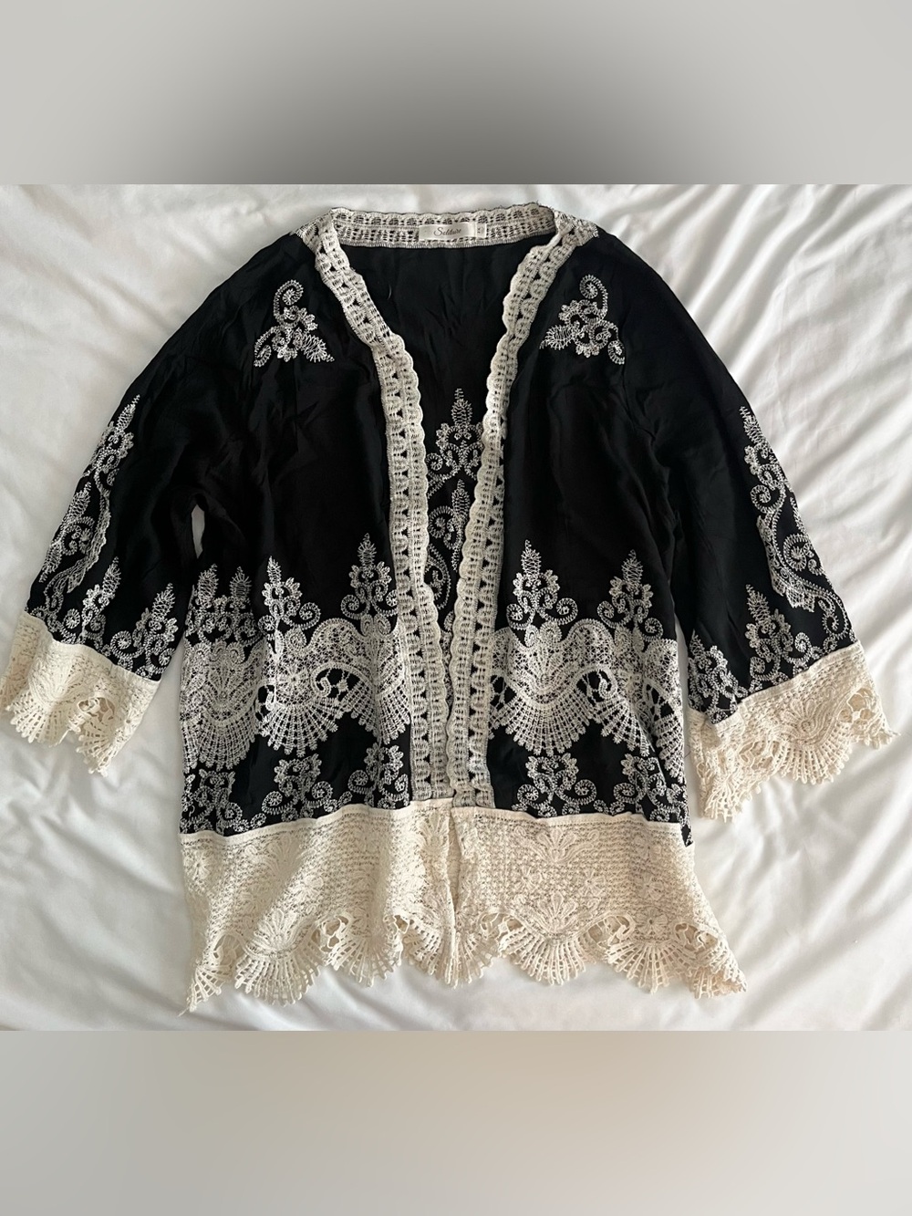 Solitaire Black and Cream Embroidered Lace Kimono